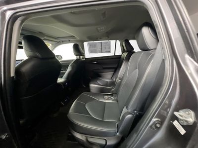 2022 Toyota Highlander - Photo 25