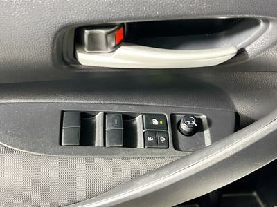 2021 Toyota Corolla - Photo 13