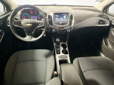 2017 Chevrolet Cruze - Photo 24