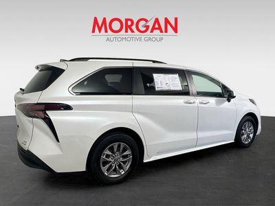 2024 Toyota Sienna - Photo 3