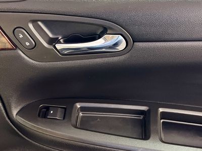 2013 Chevrolet Impala - Photo 27