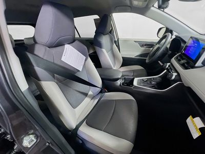 2025 Toyota RAV4 Hybrid - Photo 27