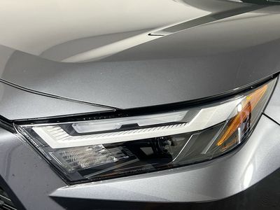 2025 Toyota RAV4 Hybrid - Photo 9