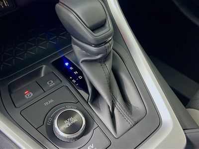 2025 Toyota RAV4 Hybrid - Photo 21