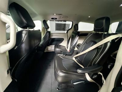 2023 Chrysler Pacifica - Photo 25