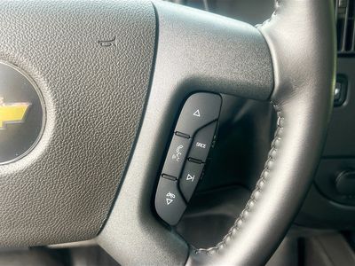 2022 Chevrolet Express 3500 — photo 17 view