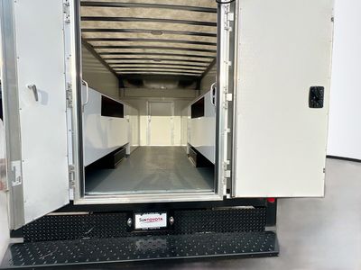 2022 Chevrolet Express 3500 — photo 27 view