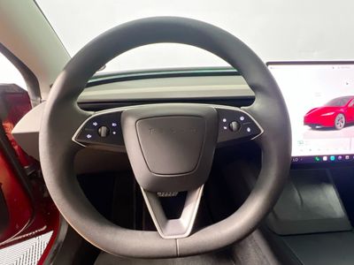 2024 Tesla Model 3 - Photo 15