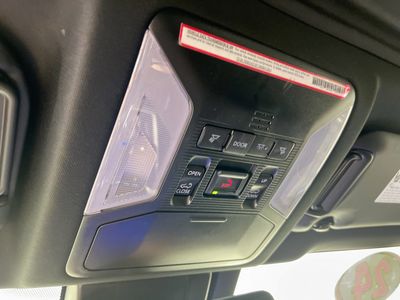 2024 Toyota RAV4 Prime - Photo 18