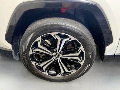 2024 Toyota RAV4 Prime - Photo 11
