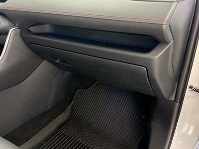 2024 Toyota RAV4 Prime - Photo 31