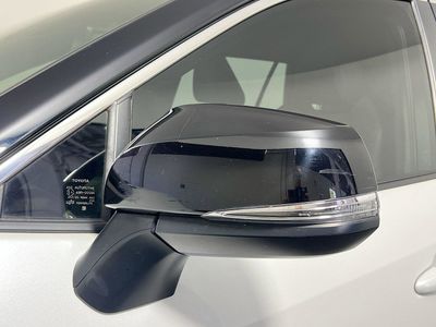 2024 Toyota RAV4 Prime - Photo 10