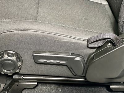 2023 Jeep Wrangler - Photo 13