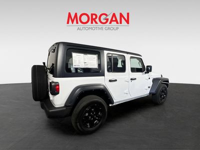 2023 Jeep Wrangler - Photo 3