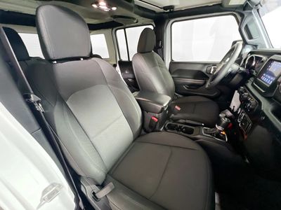 2023 Jeep Wrangler - Photo 27
