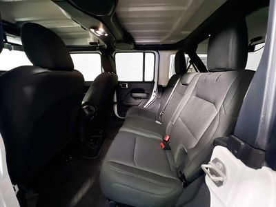 2023 Jeep Wrangler - Photo 25