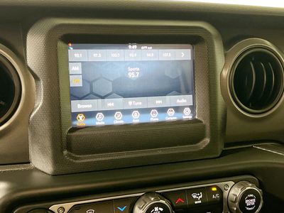 2023 Jeep Wrangler - Photo 24