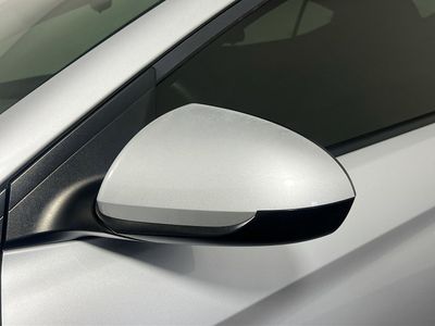 2019 Hyundai Elantra - Photo 10