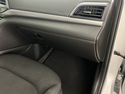 2019 Hyundai Elantra - Photo 30