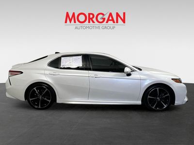 2019 Toyota Camry - Photo 2