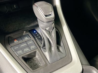 2022 Toyota RAV4 - Photo 21