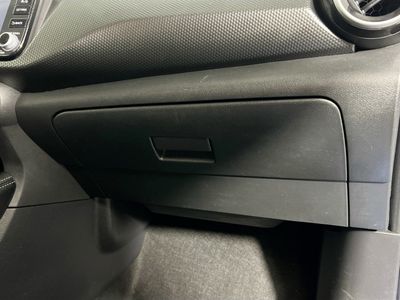 2024 Nissan Kicks - Photo 30