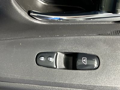 2024 Nissan Kicks - Photo 27