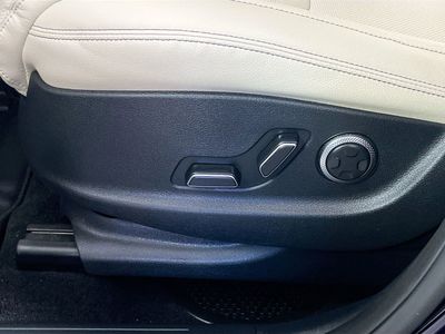 2025 Genesis GV70 - Photo 10