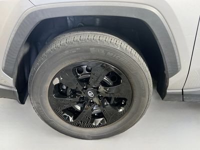 2024 Toyota RAV4 - Photo 11