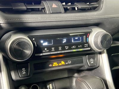 2024 Toyota RAV4 - Photo 22