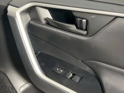 2024 Toyota RAV4 - Photo 28
