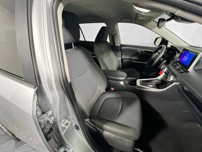 2024 Toyota RAV4 - Photo 27