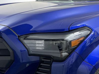 2025 Toyota Tacoma - Photo 9