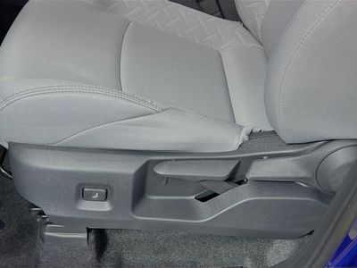 2025 Toyota Tacoma - Photo 13