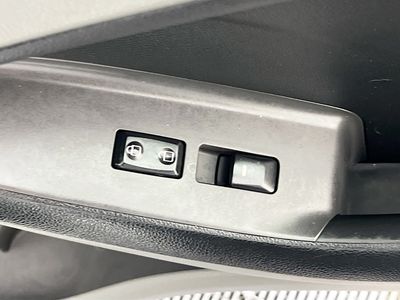 2017 Kia Forte - Photo 25