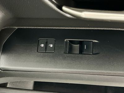 2024 Toyota Tacoma - Photo 28