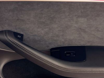 2024 Tesla Model 3 - Photo 27