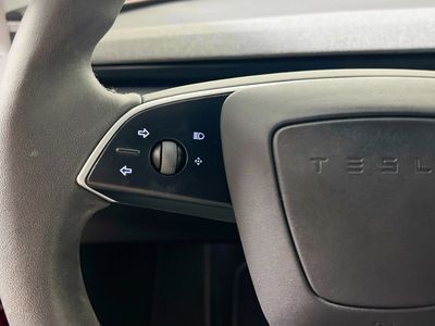 2024 Tesla Model 3 - Photo 16