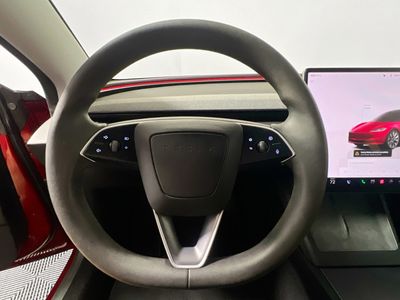 2024 Tesla Model 3 - Photo 15