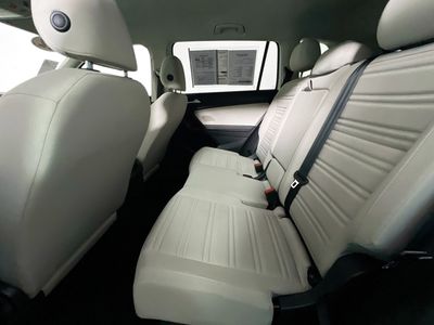 2022 Volkswagen Tiguan - Photo 24
