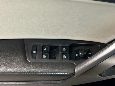 2022 Volkswagen Tiguan - Photo 13