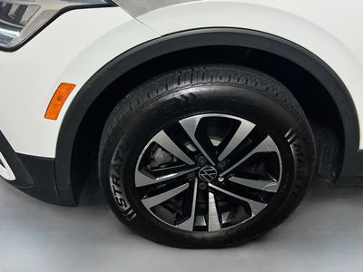 2022 Volkswagen Tiguan - Photo 11