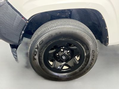 2020 Toyota Tacoma - Photo 11