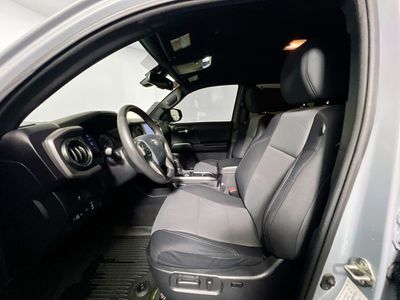2020 Toyota Tacoma - Photo 11