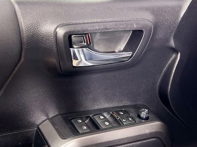 2020 Toyota Tacoma - Photo 13