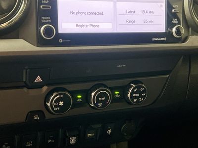 2020 Toyota Tacoma - Photo 22