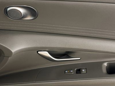 2024 Hyundai Elantra - Photo 28