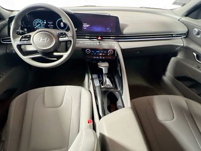 2024 Hyundai Elantra - Photo 26