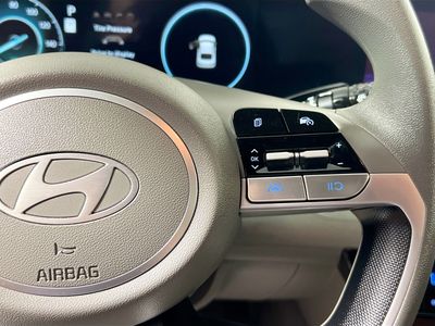 2024 Hyundai Elantra - Photo 17