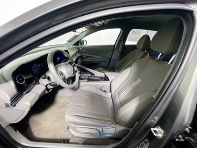 2024 Hyundai Elantra - Photo 12